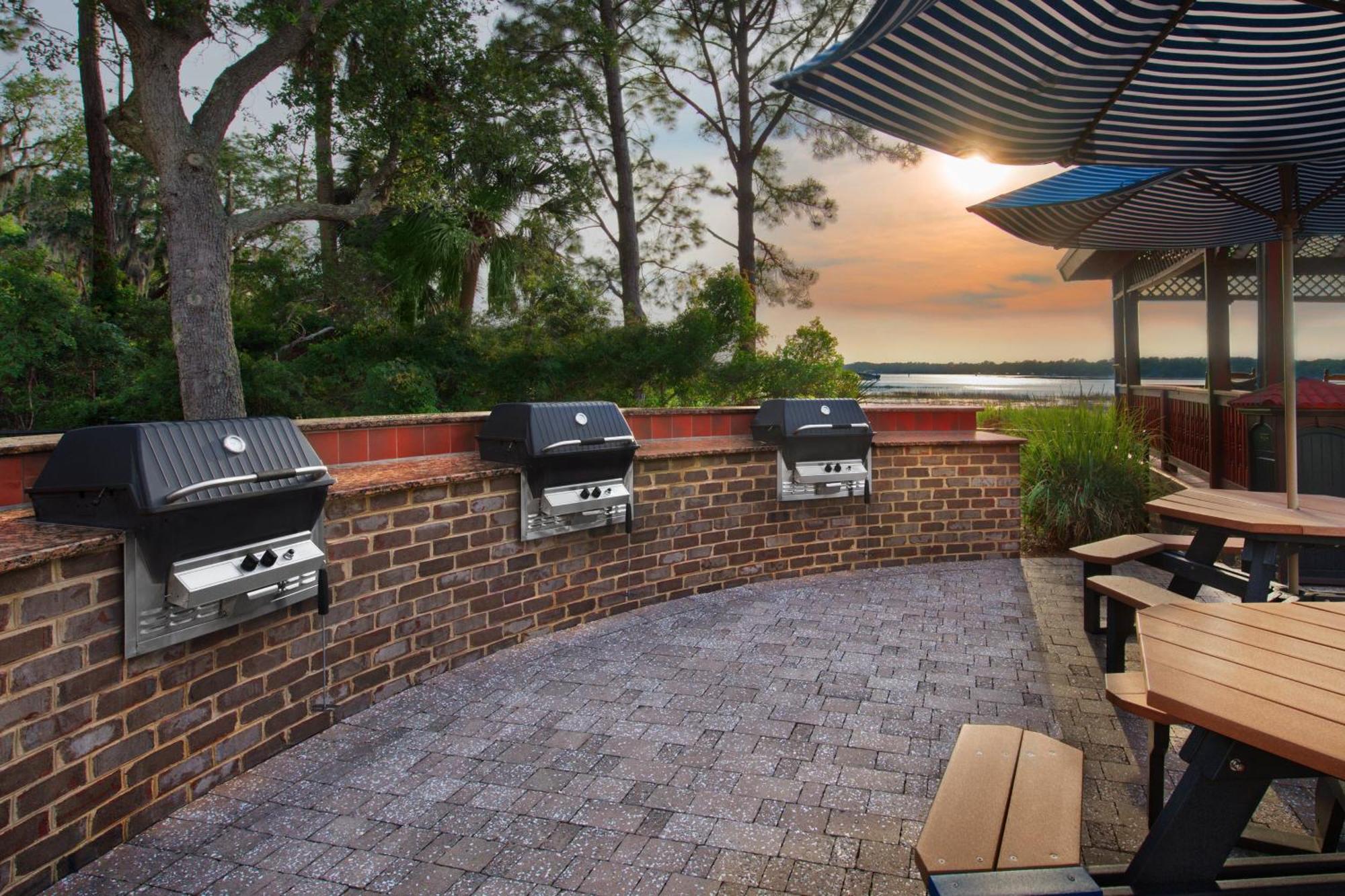 Marriott'S Harbour Point And Sunset Pointe At Shelter Cove Hotel Hilton Head Island Exterior photo
