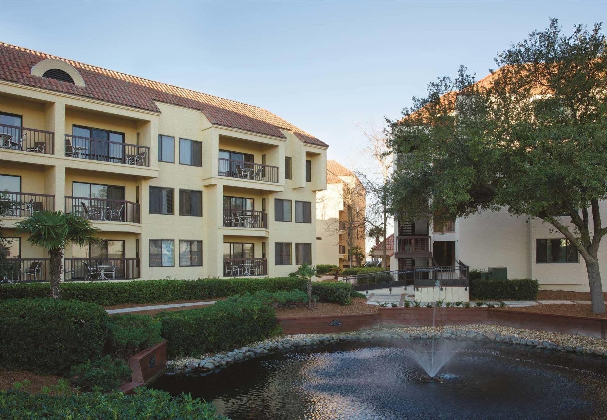 Marriott'S Harbour Point And Sunset Pointe At Shelter Cove Hotel Hilton Head Island Exterior photo