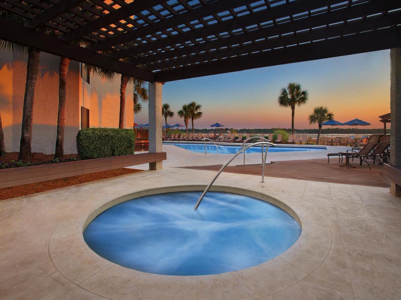 Marriott'S Harbour Point And Sunset Pointe At Shelter Cove Hotel Hilton Head Island Exterior photo