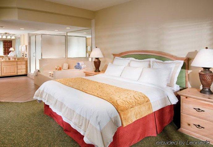 Marriott'S Harbour Point And Sunset Pointe At Shelter Cove Hotel Hilton Head Island Room photo